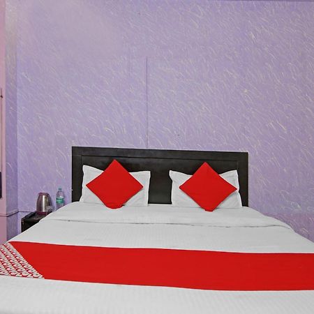 Hotel O Glorious Stayz Noida Buitenkant foto