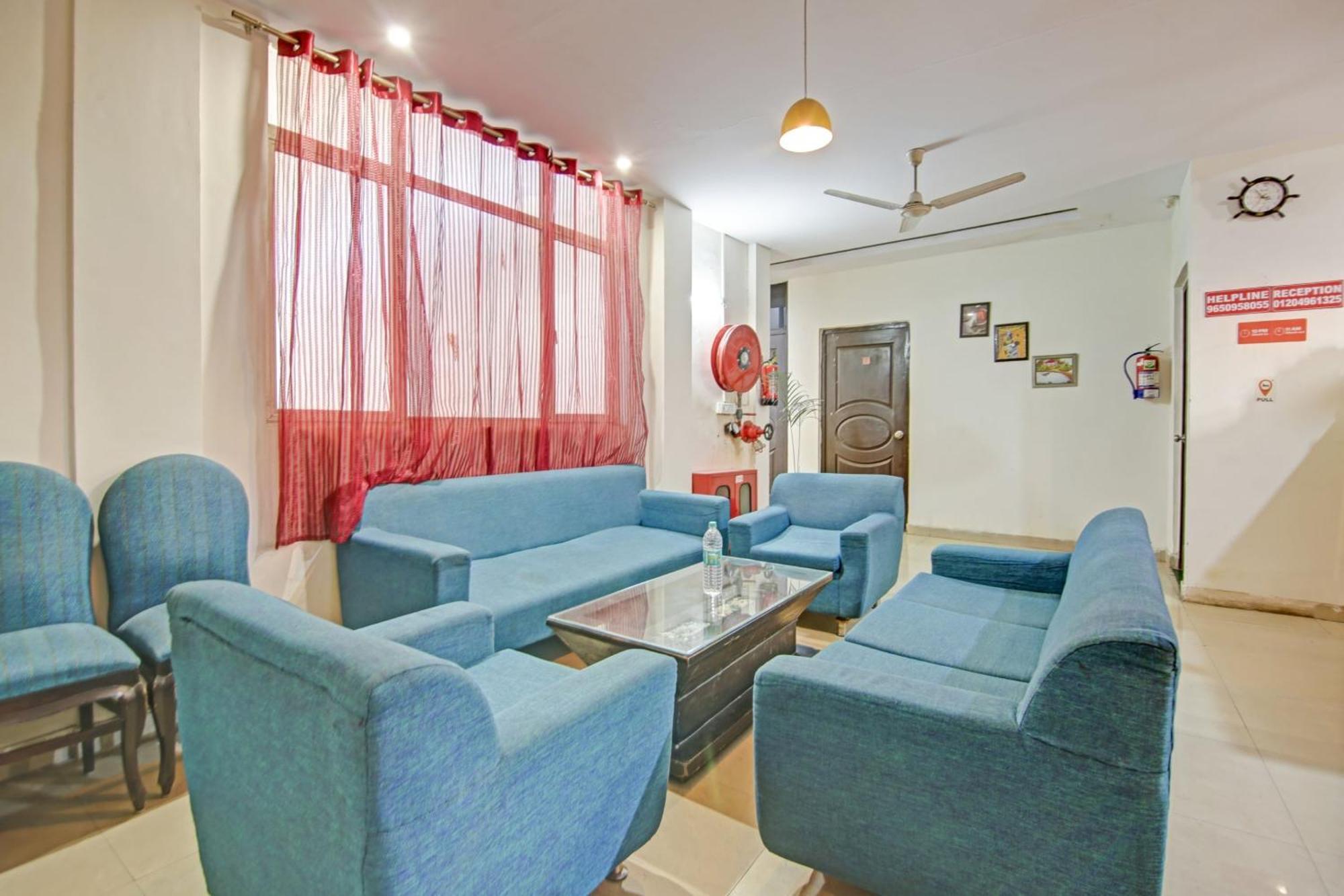 Hotel O Glorious Stayz Noida Buitenkant foto
